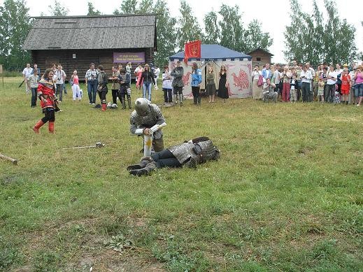 Продавались очень красивые сувениры