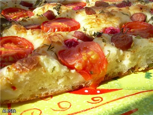 ФОКАЧЧА С КОПЧЕНОЙ ИНДЮШИНОЙ КОЛБАСКОЙ И КРАСНОЙ СМОРОДИНОЙ - 2