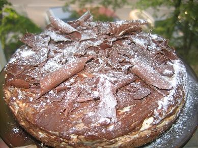 ну и торт делала популярный на форуме кукинг тортик крем а ля крем от Сони-бухгалтера