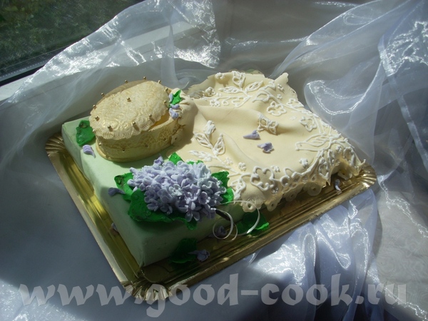 Шкатулка,салфетка и гроздь сирени - 2