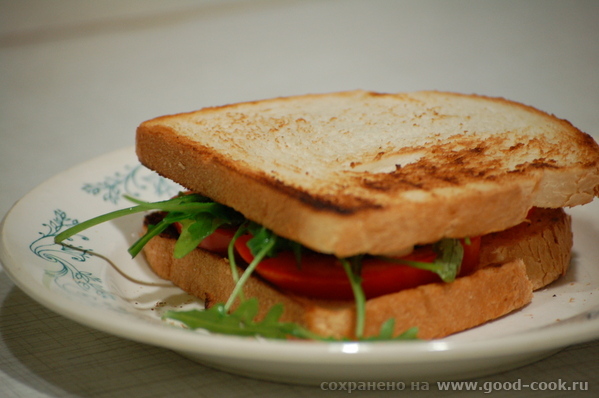 Легкие и вкусные бутерброды в итальянском стиле, на манер брускетты с помидорами