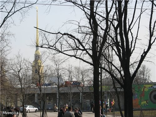 Это вид с Кронверкского проспекта (проспект Максима Горького - в скобках буду писать "советские" на...
