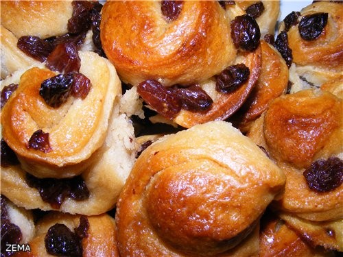 БУЛОЧКИ С ИЗЮМОМ И ОРЕШКАМИ - 4