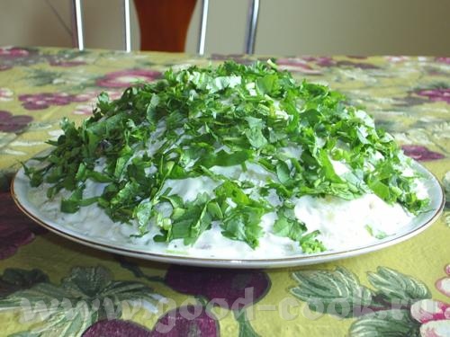 мимоза с курицей отварная картошка отварная курочка красный лук отварное яйцо отварная морковка выл...