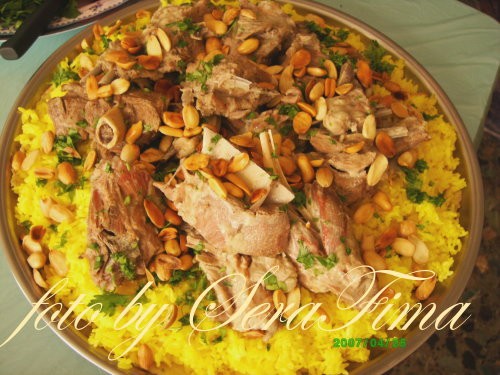 Борщик, салатики, кукурузка, кура восседающая на троне - 7