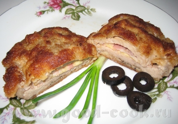 Я еще мяска вам принесла с сыром и беконом унутри: