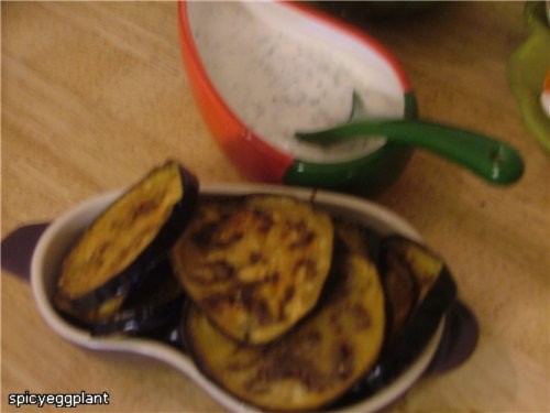 ПАШТЕТ ИЗ КУРИНОЙ ПЕЧЕНИ С GRAND MARNIER ДИП ИЗ СИНЕГО СЫРА С ПОРТВЕЙНОМ ПЕЧЁНЫЙ БРИ С МЁДОМ И КЕДР... - 4
