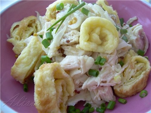 Ларочка спасибо дорогая за салатик САЛАТ С АВОКАДО, КУРИЦЕЙ И ОМЛЕТОМ