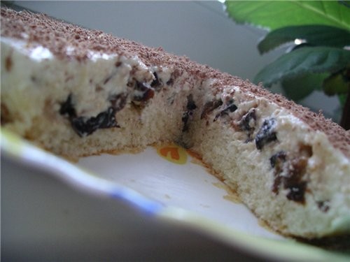 Вкусный пирог, а мне по-душе с черносливом пришелся - 3