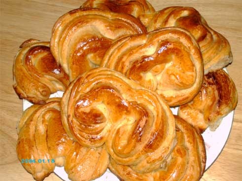 Девочки, предлагаю плюшки и булочки на пробу