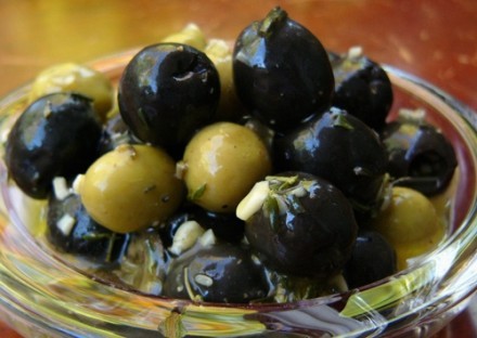 Маринованные оливки
