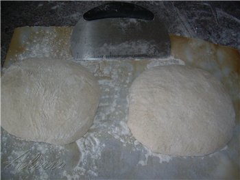 Хочу предложить очень вкусный рецепт хлеба с хрустящей корочкой и дырчатым воздушным мякишем - 2