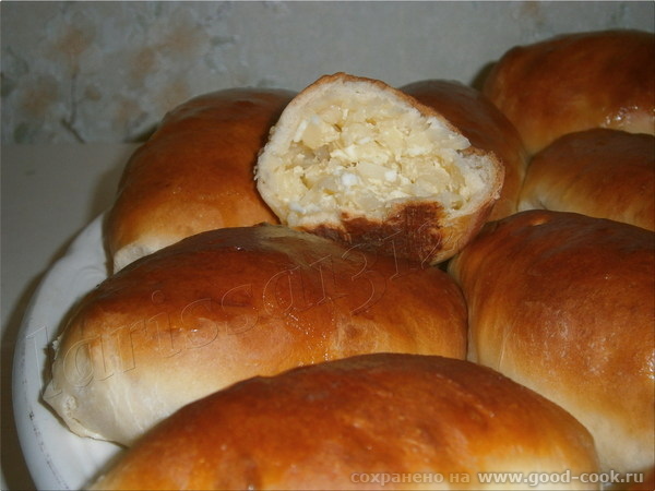 пирожки с капустой (отваренной в молоке) и яйцами