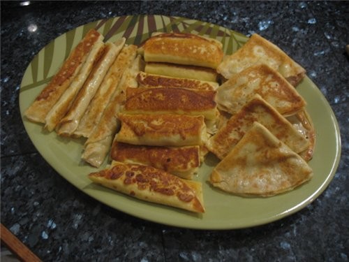 Иннуль спасибо за совет, мясо у меня было варенное, только фарш получился суховат, а теперь добавил...