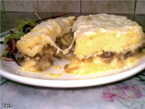 Мамалыга с сыром и грибами