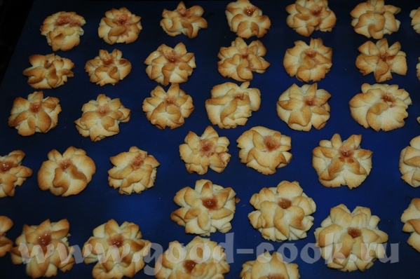 Поесть по серьезному Фрикассе по флорентийски, вкусно, соус очень вкусный - 3