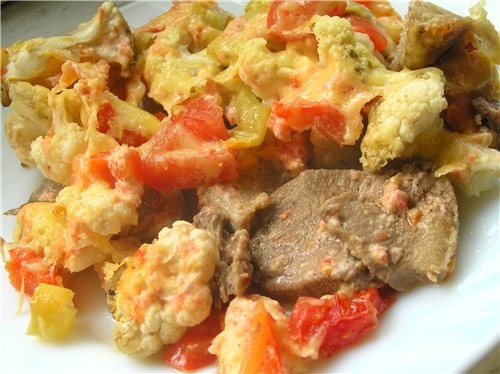Запеканка из языка с овощами 1 телячий язык, 1 небольшой кочан цветной капусты, 2 сладких перца, 3... - 2