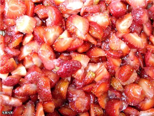 КЛУБНИЧНЫЙ " ROMANOFF" Готовлю этот замечательно вкусный десерт уже много лет, поэтому даже затрудн... - 2