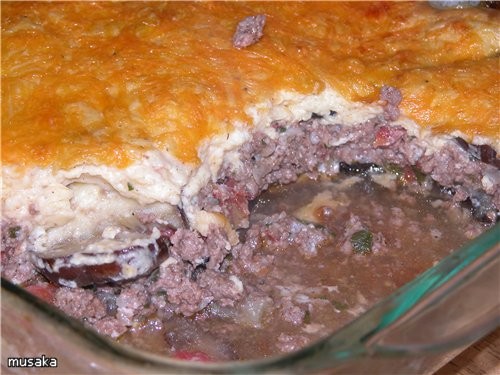 2 больших баклажана 3 ст ложки оликовкового масла 3 чашки говяжьего фарша 1 нарубленная луковица 2...