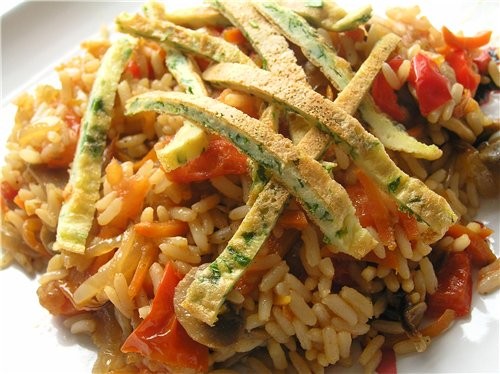Кантонский рис Рис с тигровыми креветками, овощами и изюмом Рис со свининой по-тайски Плов с овощам...