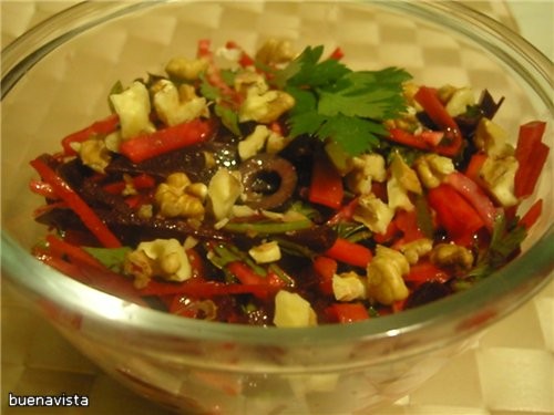 Салат из корня сельдерея, моркови и свеклы Что нужно: виноградный уксус - 2 ст