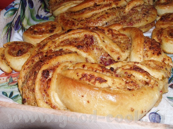 Мини-булочки и плетенки с домашним сыром и оливками Половина порции Теста на пирожки,пироги - 3