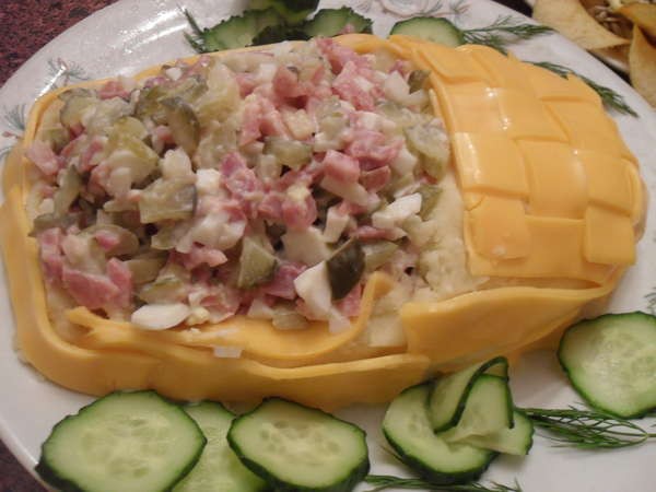Открою темку уже полюбившимся всем салатом Салат "Лапоть" картофельное пюре сыр "Хохланд", который... - 2