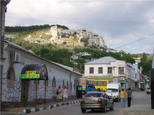 А это картинка части старого города, один из моих любимых видов (люблю именно эту скалу, у меня с н...