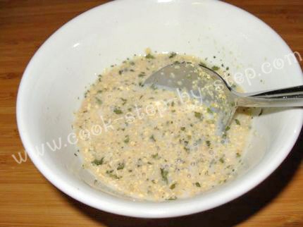 1/3 чашки молока 1 яйцо 1 луковица 500 гр куриной грудинки (мясо только