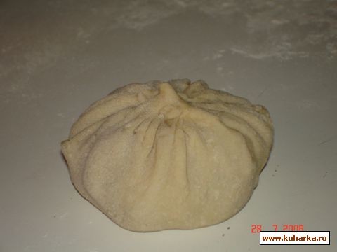 Защепив края , собрать манты вот в такую кучку - 2