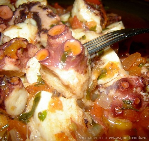 Pulpo еn salsa Осьминог под соусом На 4 порции: 1 кг осьминога, 1 маленькая луковица , 3 средние картофелины, 1-2 лавр...