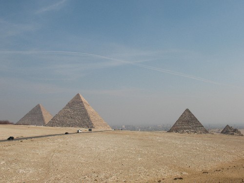 Ну, конечно же, начну с классики… Пирамиды… преодолевая клаустрофобию, побывала внутри… «впечатлила...