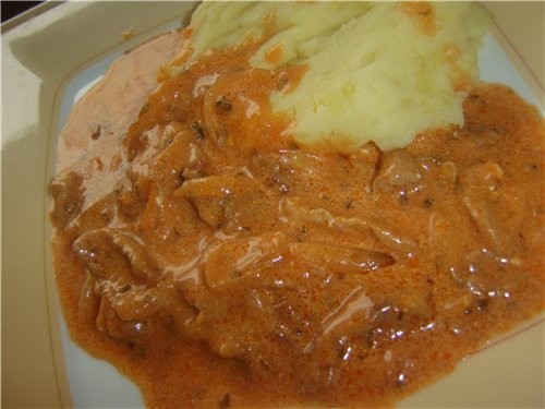 Девчат, вкуснятины наприносили, молодцы- так все ярко, красиво и вкусно