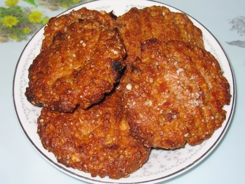 Людочка, а я сделала печеньки с курагой и йогуртом Лично мне очень понравились: с кислинкой, твердо...