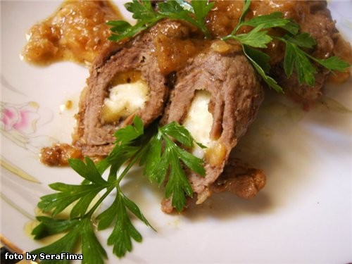 Вчера на обед готовила мясные рулетики из телятины с сыром Ну и по правилам здровой пиСЧи на гарнир...