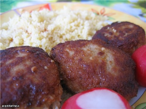 А обед у нас сегодня был из очень простого и вкусного салатика И котлетки с кускусом - 2