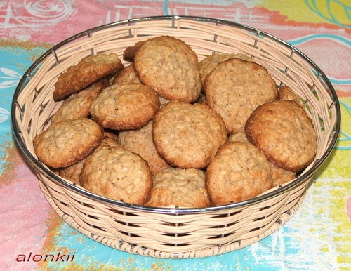 ПЕЧЕНЬЕ ОВСЯНОЕ С ОРЕХАМИ И