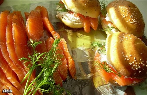 GRAVLAX/˨  BAGELS        - 2