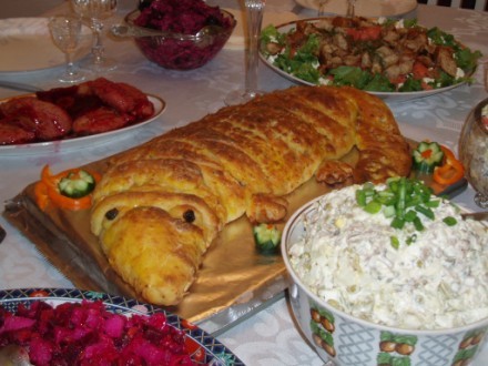Салат с семгой и брынзой Баклажаны с ореховой начинкой Крокодил с мясной начинкой с грибами - 3