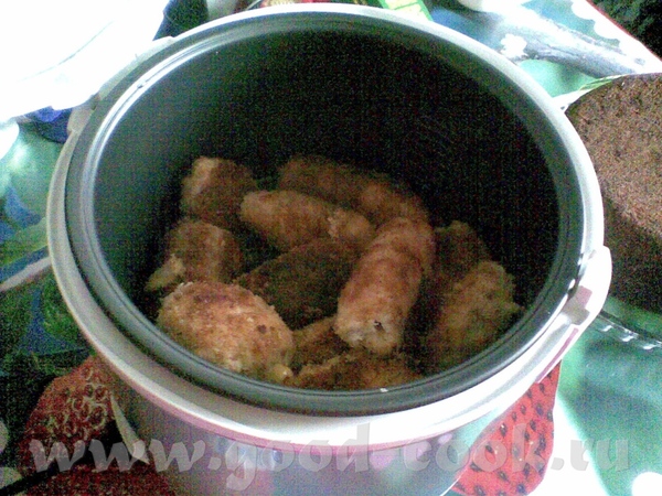 Куриные грудки с колбаской и сыром: Это ещё пока заготовки: Торт *Поль Робсон* (по-моему, Света-Лир...