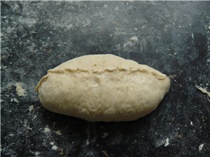 Насчёт хрустящности булочек название, конечно, передёргивает, пока горячие, они были действительно... - 4