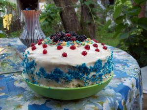 Вчера сделала вот такой тортик Вкус просто сказочный(всего понемногу пробовала когда собирала, но п...