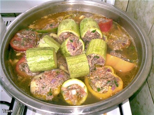 На подходе хлеб с розмарином и семечками и фаршированные овощи - 4