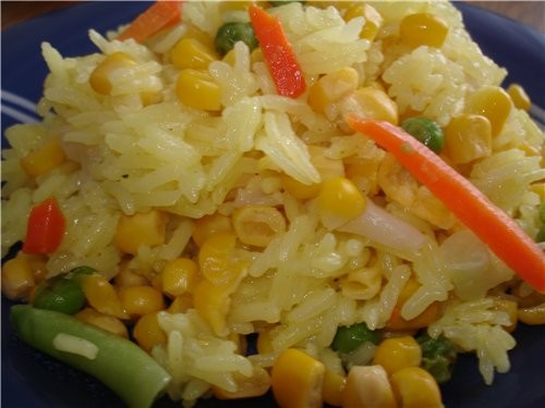 ВЕСЕЛЫЙ РИС 1,5 ст сырого риса, соль, щепотка куркумы, 0,5 ч