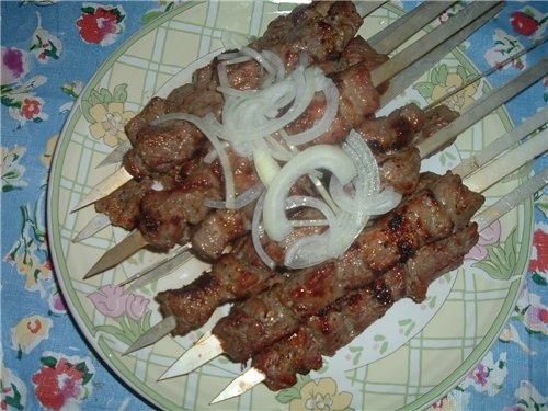 А это ужин,шашлык к пиву