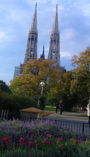 Церковь VOTIVKIRCHE