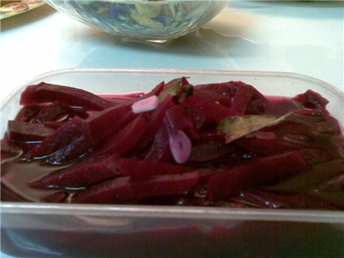 А у нас такой обед Борщ с салом Пирожки с мясом Иерусалимская смесь по Люсиному рецепту(вместо пупо... - 4
