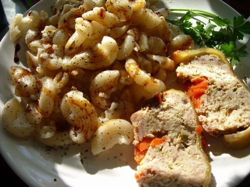 У нас сегодня "куриный день" БУЛЬОН ИЗ ДОМАШНЕЙ КУРИЦЫ РОЖКИ С БАЗИЛИКОМ И СОЕВЫМ СОУСОМ и КУРИНЫЙ... - 2