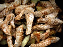 ОВОЩНОЕ СОТЕ С МЯСОМ Нам понадобиться: 2 баклажана, 1 крупная морковь, 2 перца, 1 крупная луковица,... - 3