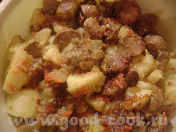 Картошка с шампиньонами Рецепт : 4 средних картофелины шампиньоны из банки 500гр одна морковка и лу...